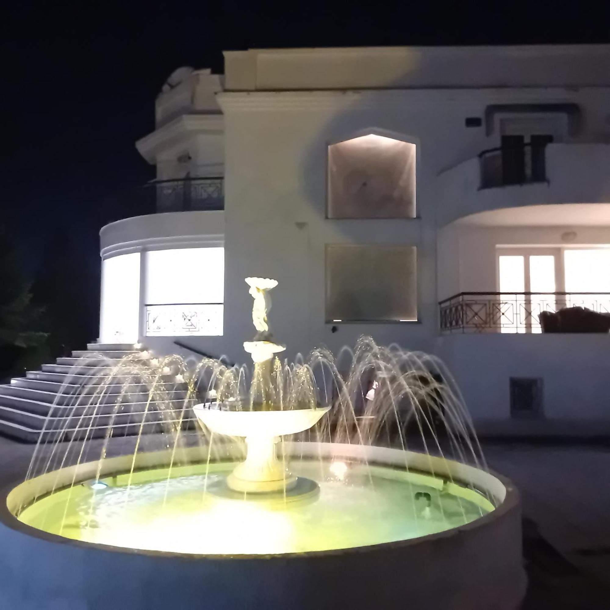 Вилла Πολυτελησ Βιλα 8 - 10 Ατομων Στην Περιοχη Αεροδρομιου Θεσσαλονικησ Livadaki  Экстерьер фото